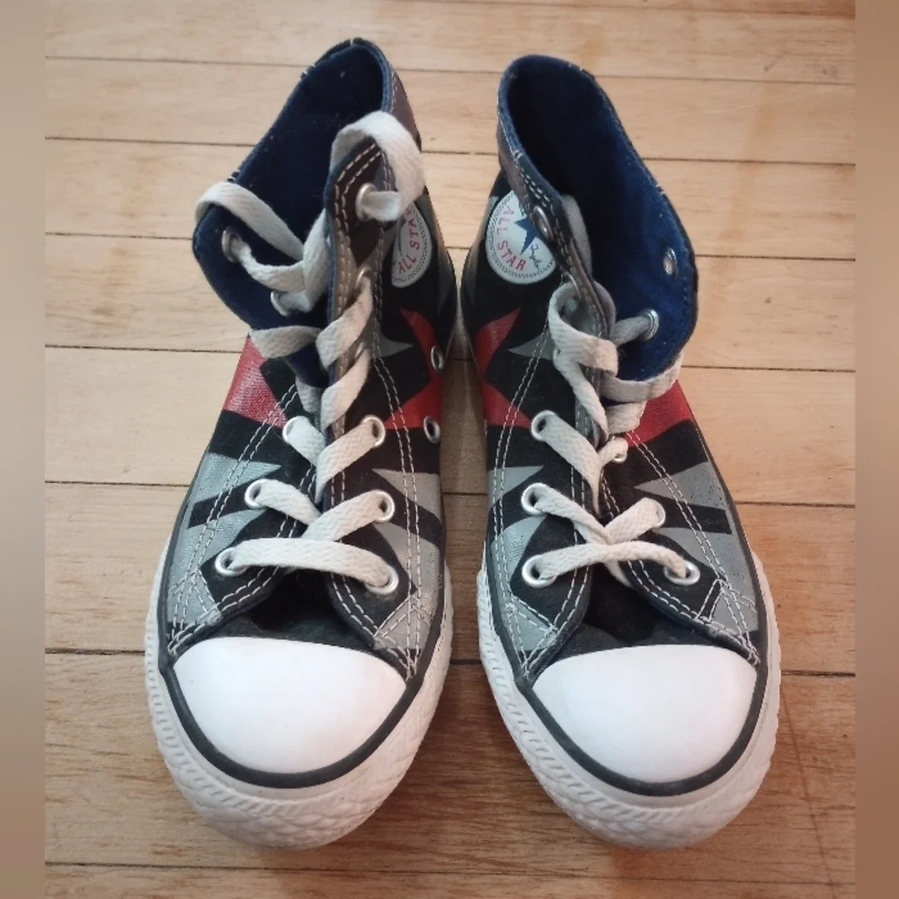 Converse All Star Chuck Taylor Stars High Top Sneakers Kids Size 13